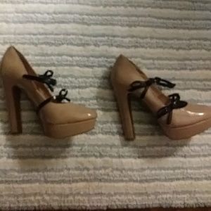 COSMOPOLITAN CHUNKY HEELS